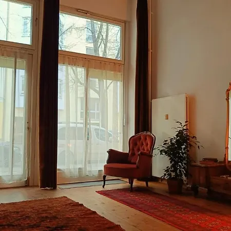 Huge-elegant-art 5 Beds Flat In Schoeneberg Appartement *