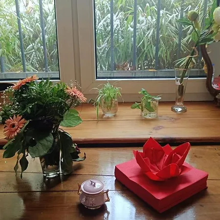 Huge-elegant-art 5 Beds Flat In Schoeneberg Appartement *