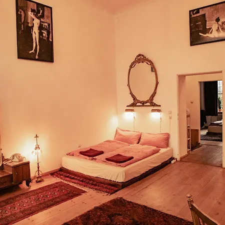 Appartement Huge-elegant-art 5 Beds Flat In Schoeneberg Berlin