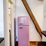 Huge-elegant-art 5 Beds Flat In Schoeneberg