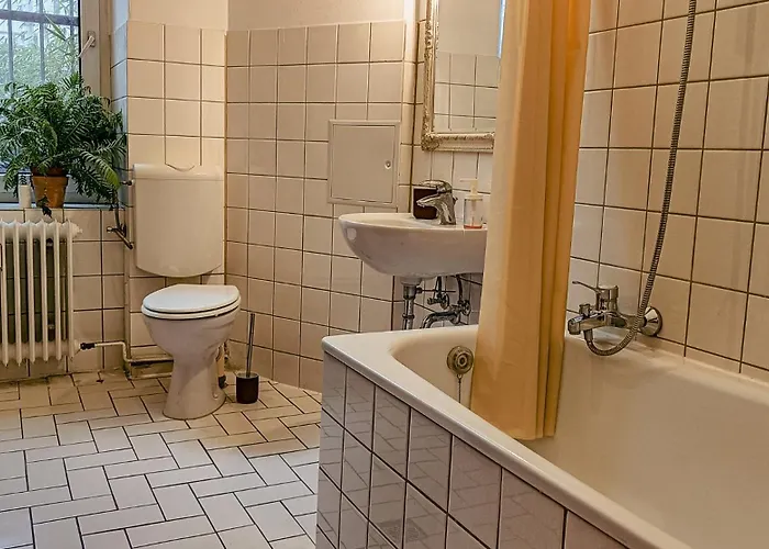 Huge-elegant-art 5 Beds Flat In Schoeneberg Apartamento