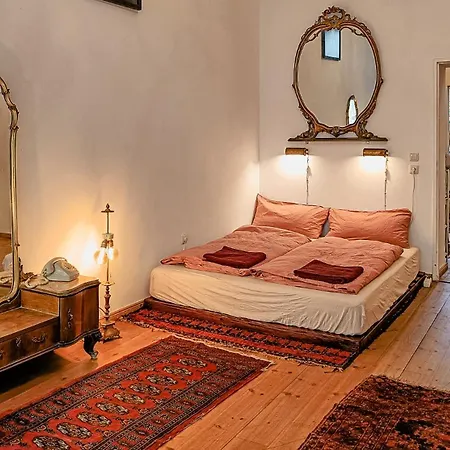 Huge-elegant-art 5 Beds Flat In Schoeneberg Апартаменты *