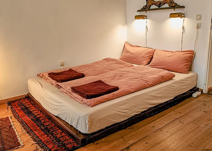 Huge-elegant-art 5 Beds Flat In Schoeneberg * Берлин