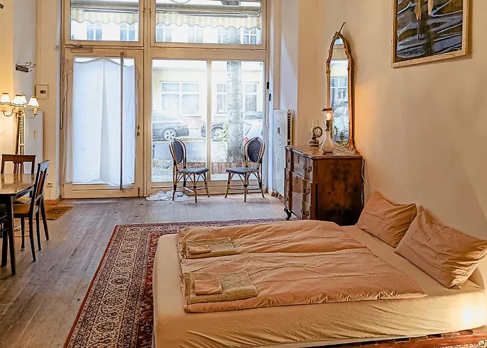 Huge-elegant-art 5 Beds Flat In Schoeneberg * Берлин