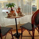 Huge-elegant-art 5 Beds Flat In Schoeneberg * Berlin