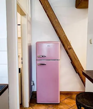 Huge-elegant-art 5 Beds Flat In Schoeneberg