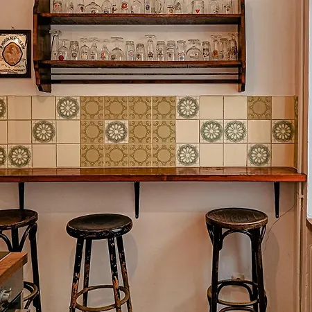 Huge-elegant-art 5 Beds Flat In Schoeneberg